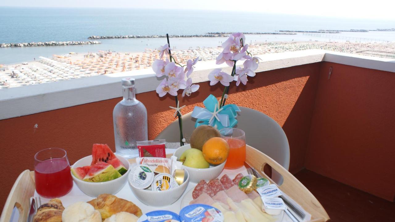 Hotel Palazzo Caveja Rimini Ngoại thất bức ảnh