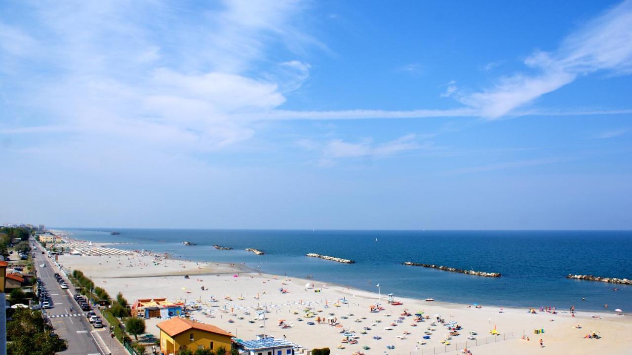 Hotel Palazzo Caveja Rimini Ngoại thất bức ảnh