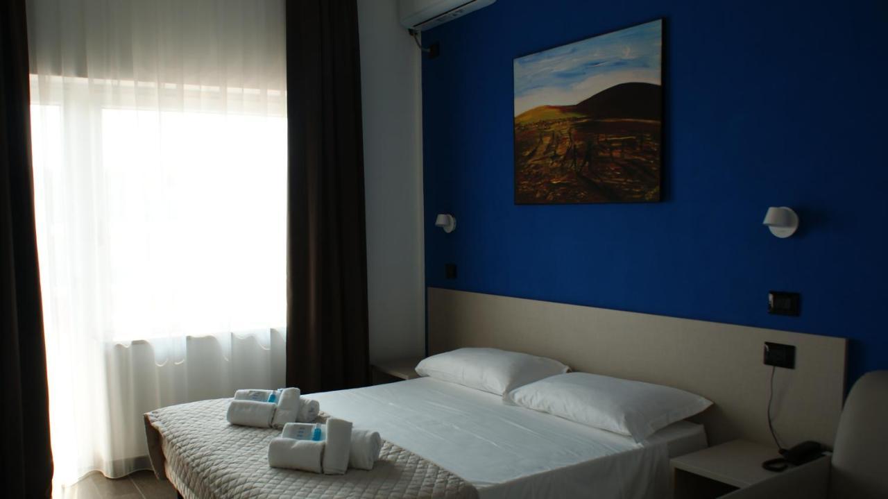 Hotel Palazzo Caveja Rimini Ngoại thất bức ảnh