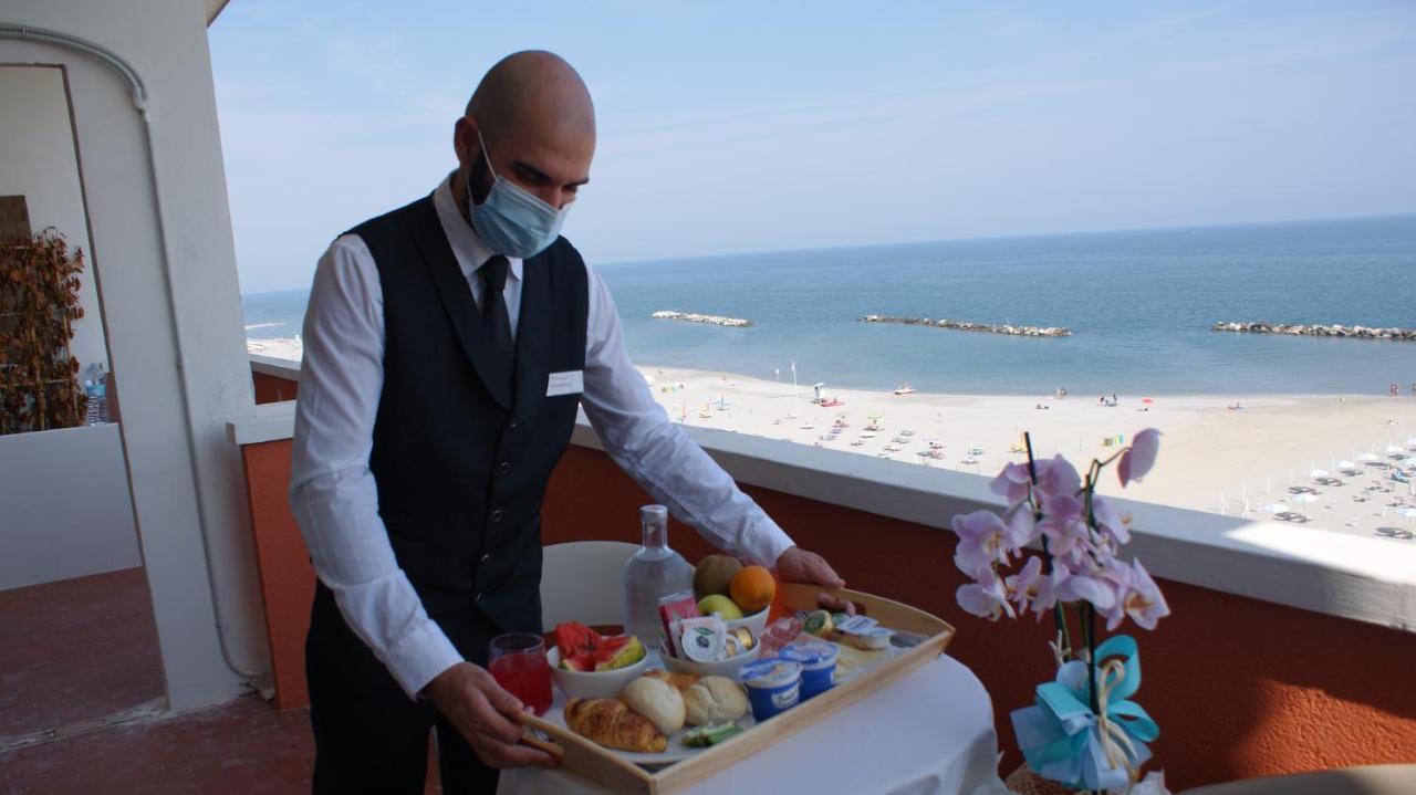 Hotel Palazzo Caveja Rimini Ngoại thất bức ảnh