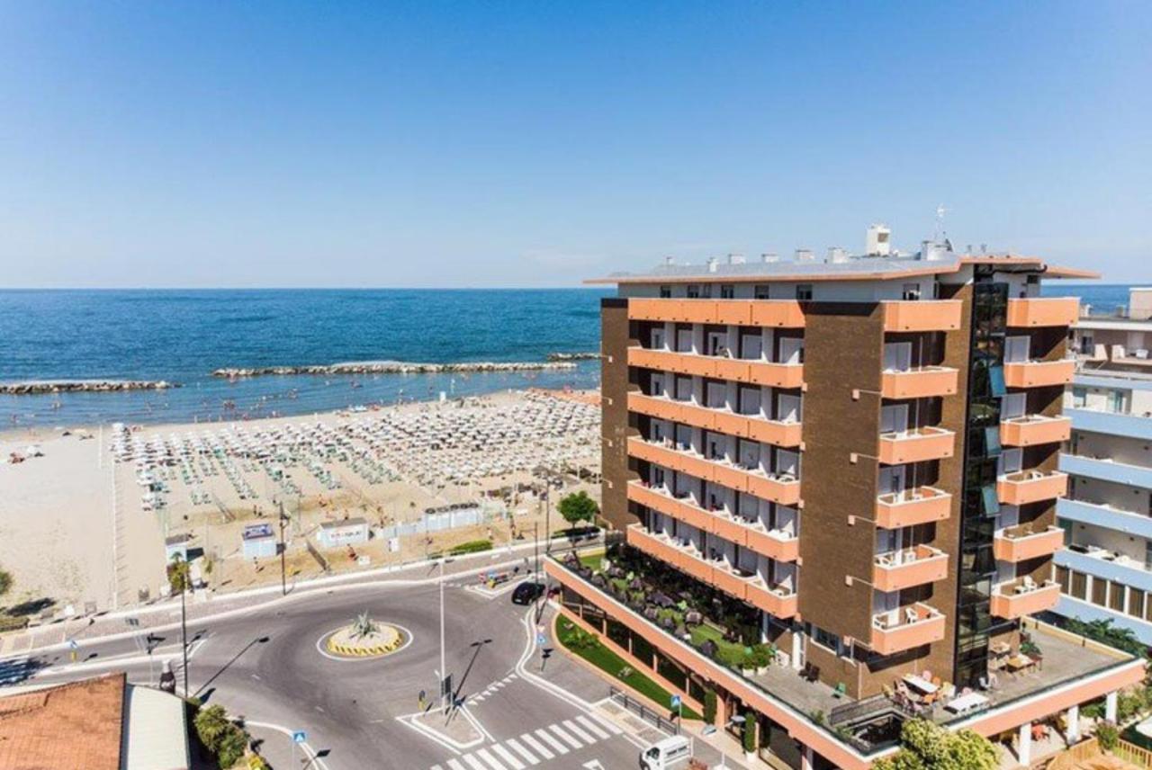 Hotel Palazzo Caveja Rimini Ngoại thất bức ảnh