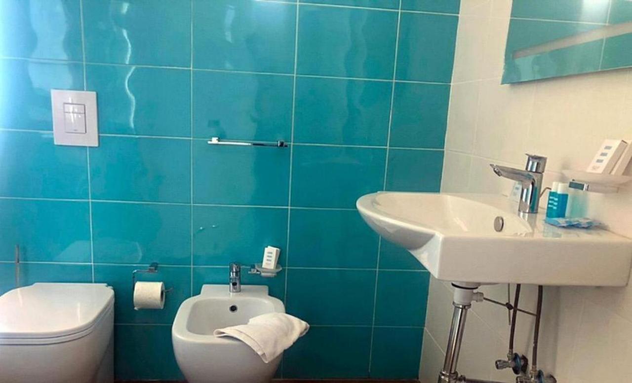 Hotel Palazzo Caveja Rimini Ngoại thất bức ảnh