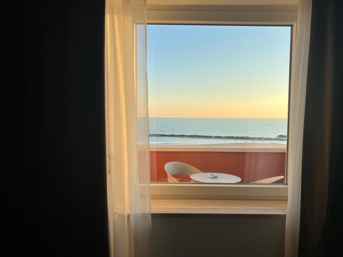 Hotel Palazzo Caveja Rimini Ngoại thất bức ảnh